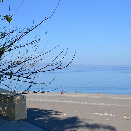 I Tesori Del Mare Acomodação com café da manhã Letoianni Exterior foto